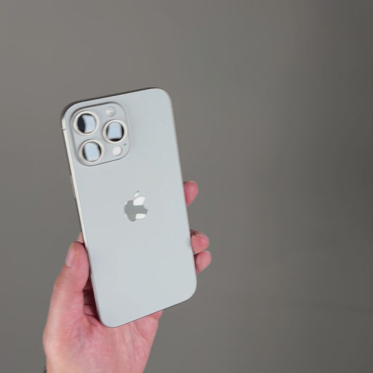 iPhone 16 PRO QCAZE DUO - LUNAR Grey matching Skin + Case