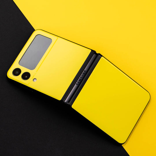 Samsung Galaxy Z Flip 3 GLOSSY Lemon Yellow Skin